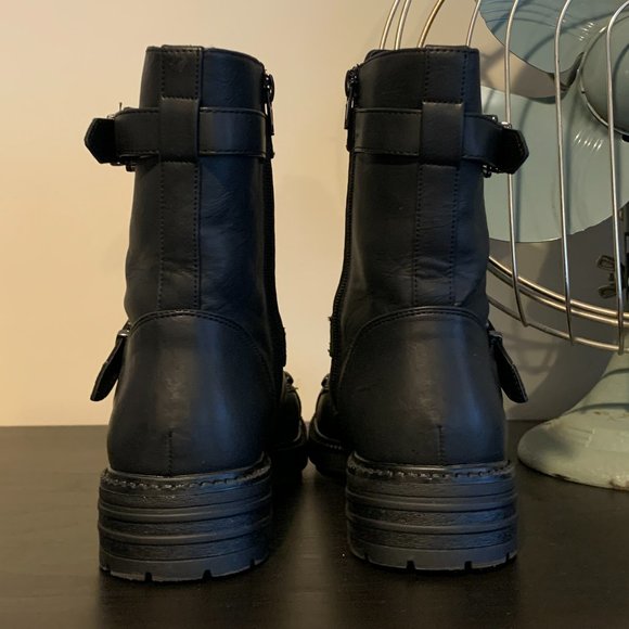 Nearly New (Only Worn Once) G by Guess Edgy-Inspired Granted Lace-Up Combat Boot - Picture 10 of 16